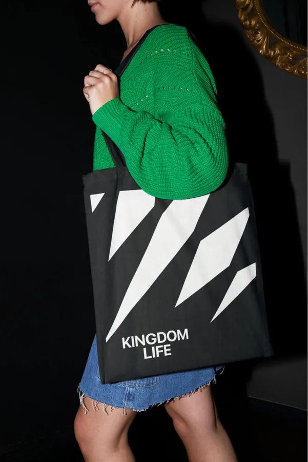 Black tote bag with the crown pattern